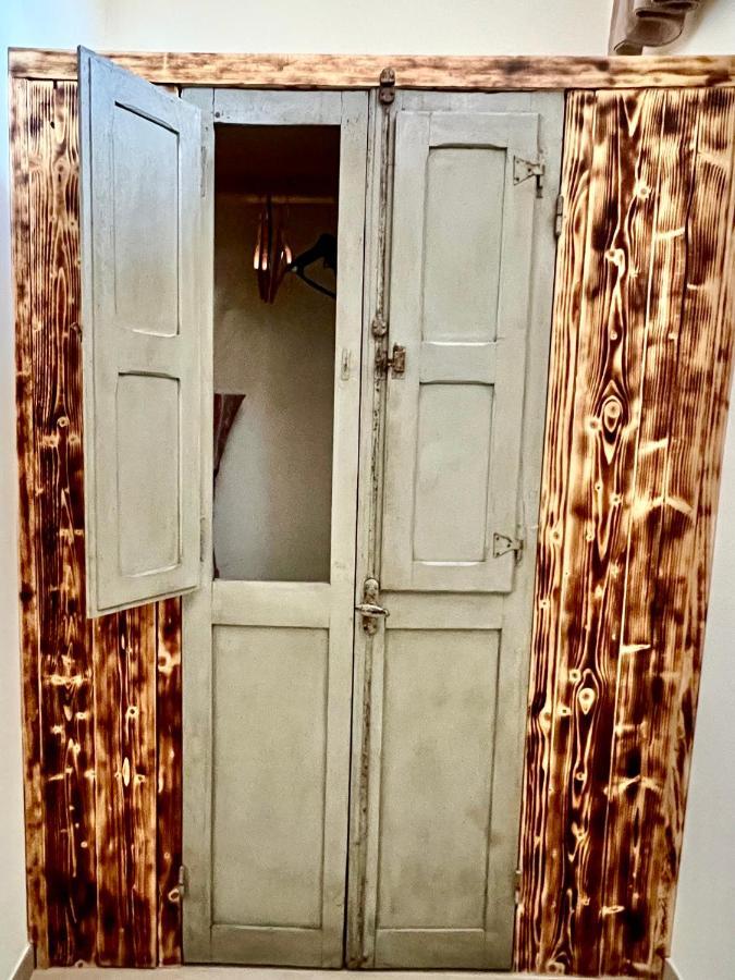 Il Bivacco Del Duomo Bed & Breakfast LʼAquila Екстериор снимка